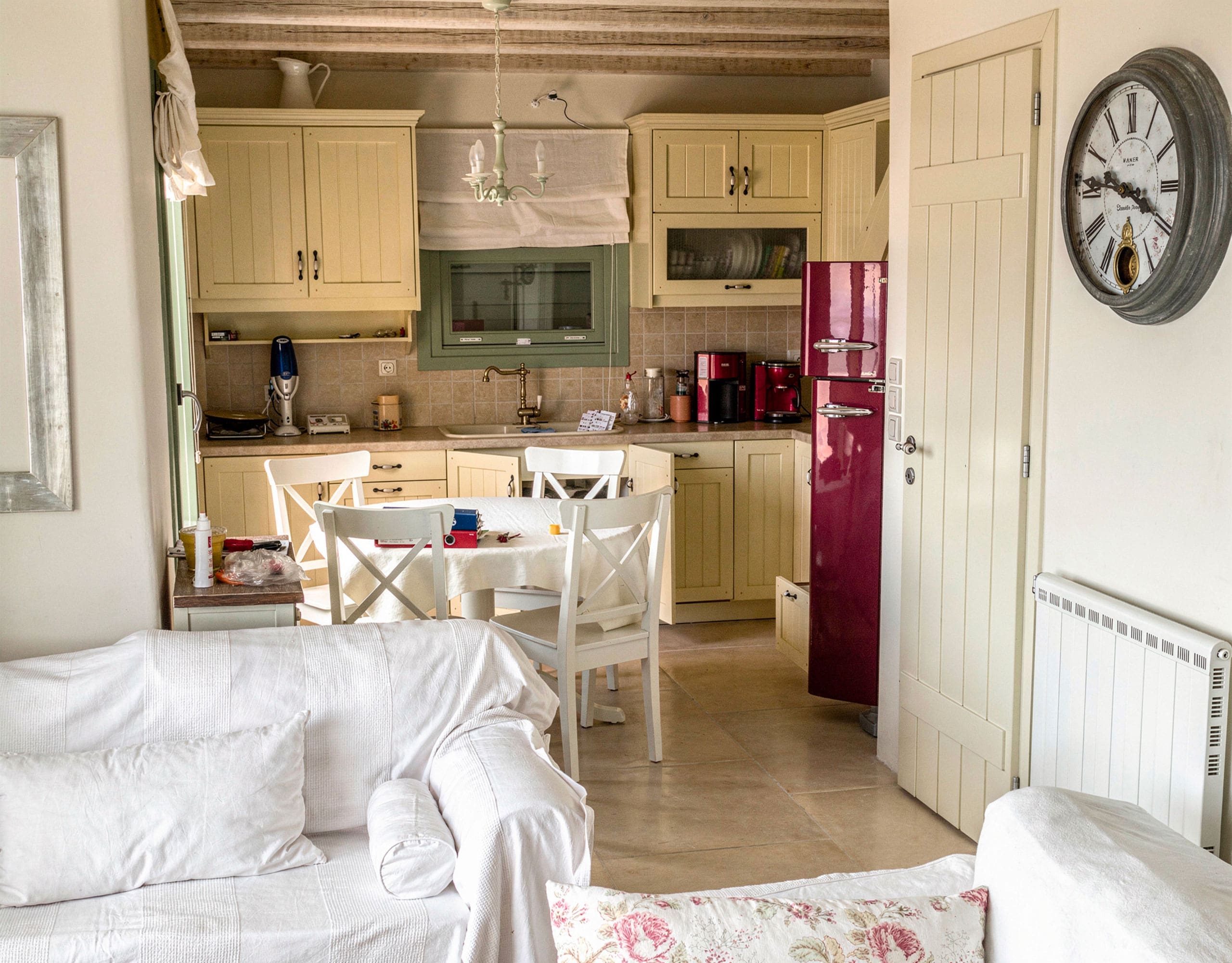 Kitchen and dining area in Kea (Tzia) luxury maisonette