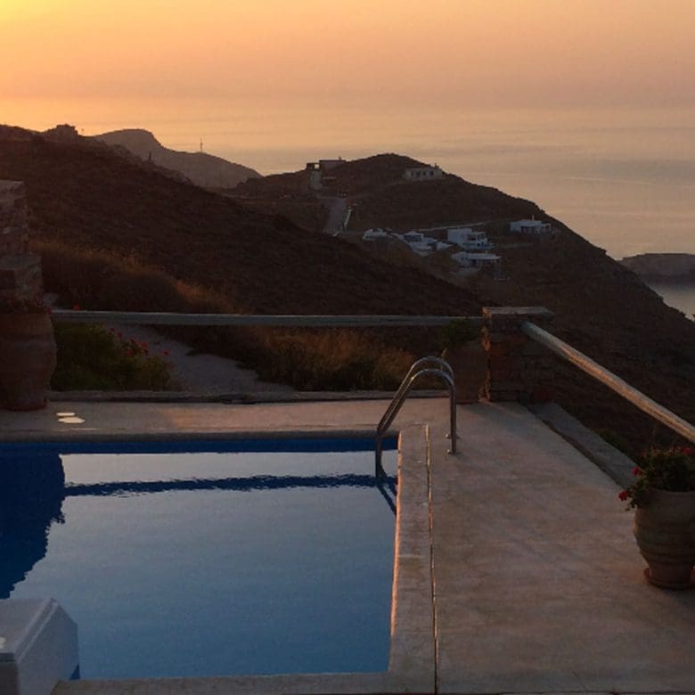 Pool corner with coastline view in Kea (Tzia) maisonette