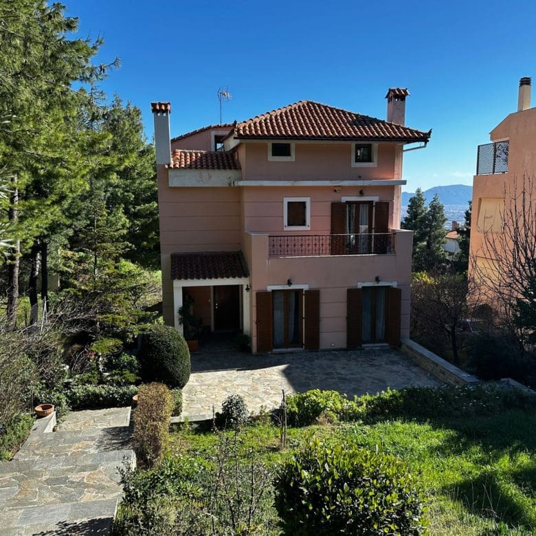 Detached house exterior in Thrakomakedones, Athens with garden and mountain views